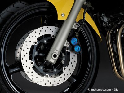 Yamaha 900 TDM : freins de sportive et ABS