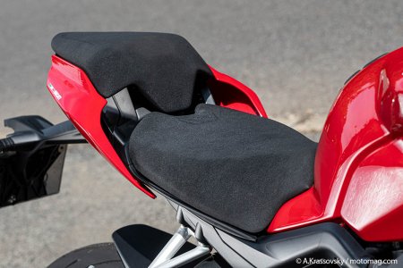 Ducati Streetfighter V4S (2020) selle